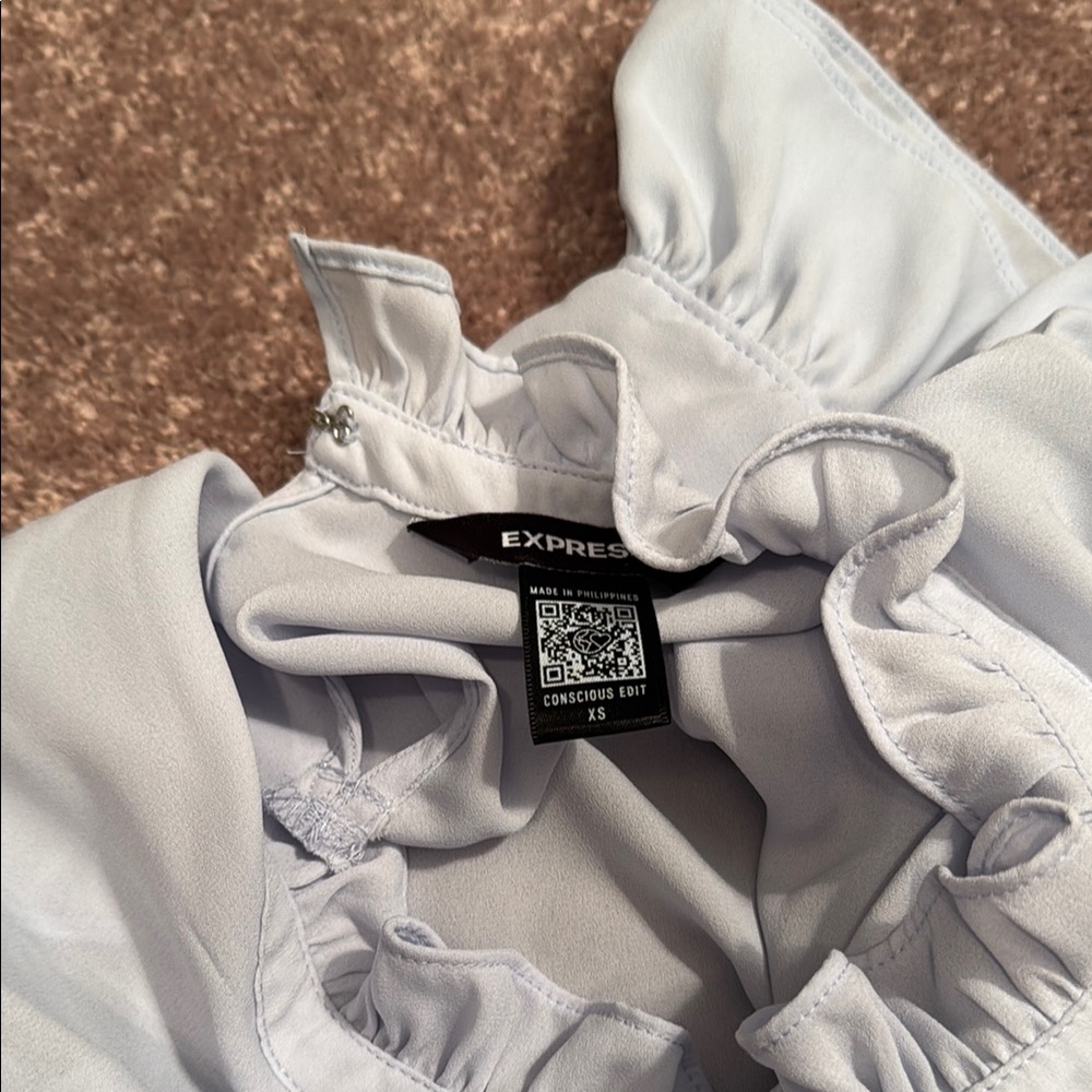 Express Ruffle Blouse - Picture 6 of 8